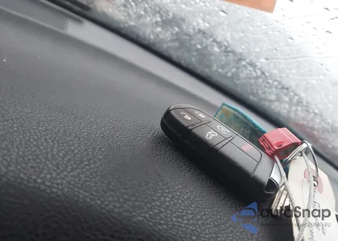 2019 Dodge Charger Sxt Rwd z USA, uszkodzony, nr VIN 2C3CDXBG7KH657269